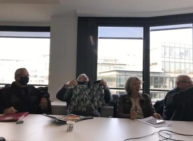 CA - 2022 - Jean-Pierre surpris par le cadeau de Guy